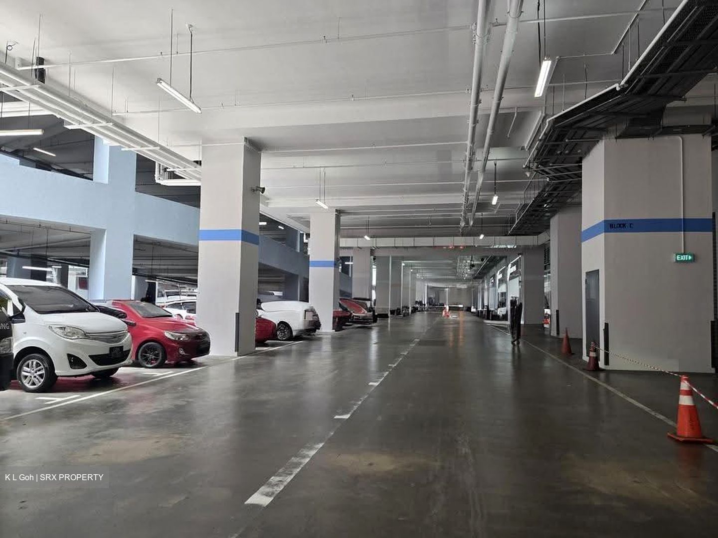 Carros Centre (D25), Factory #610989051
